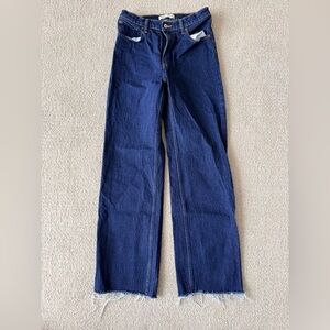 Abercrombie & Fitch Women’s 90’s Relaxed High Rise Jeans 28Long